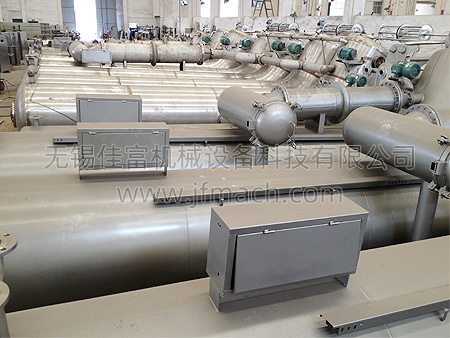 毛毛蟲內(nèi)走布高溫高壓染色機(jī)