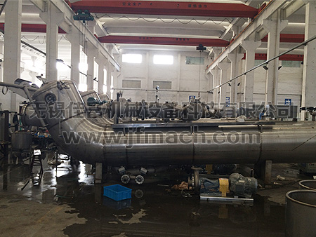 毛毛蟲(chóng)染色機(jī)（車(chē)間展示）